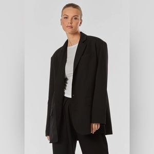 Noli Yoga ESSENTIAL OVERSIZED BLAZER - BLACK Size Small-Medium , NWT